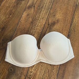 Wacoal Beige Strapless Bra